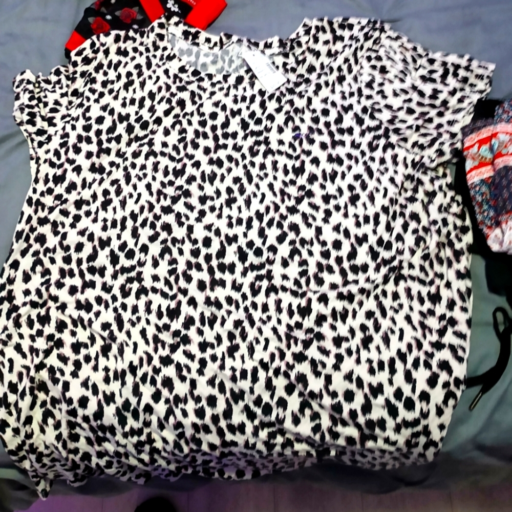 Maurice's XXL shirt